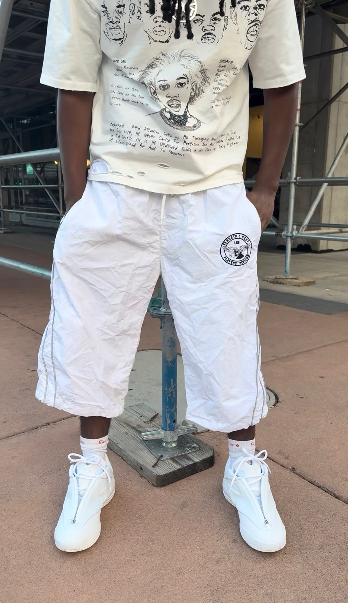 WHITE NYLON 3/4 SHORTS